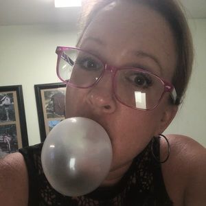 Meet your Posher, Melanie